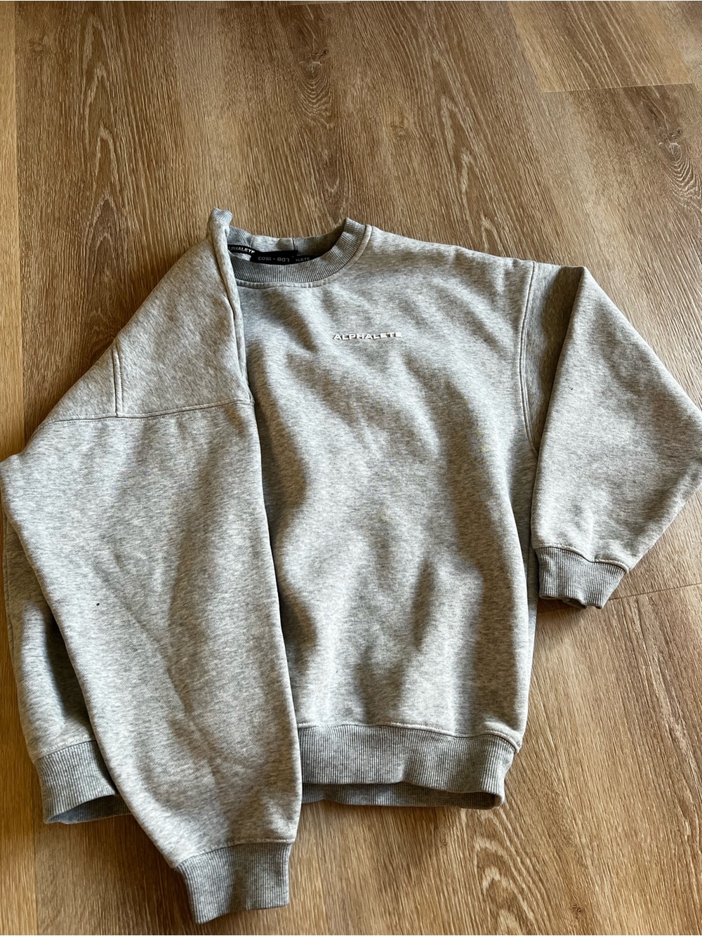 Alphalete Light Gray Crewneck Sweatshirt